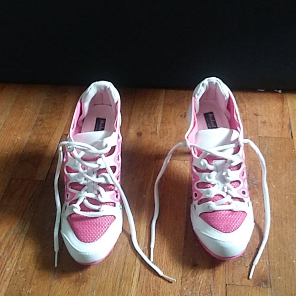 Michael Antonio size 8 1/2 heels